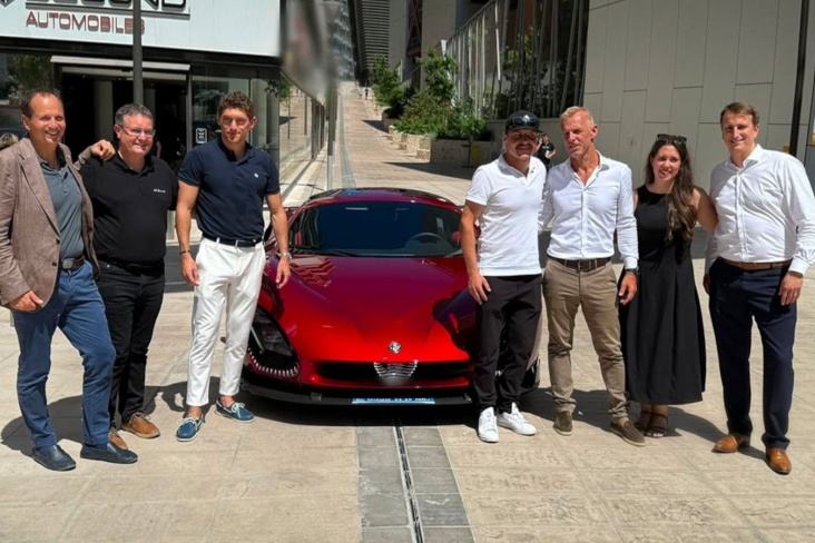 &quot;Mercedes&quot; pilotu &quot;Alfa Romeo&quot; alıb - FOTO