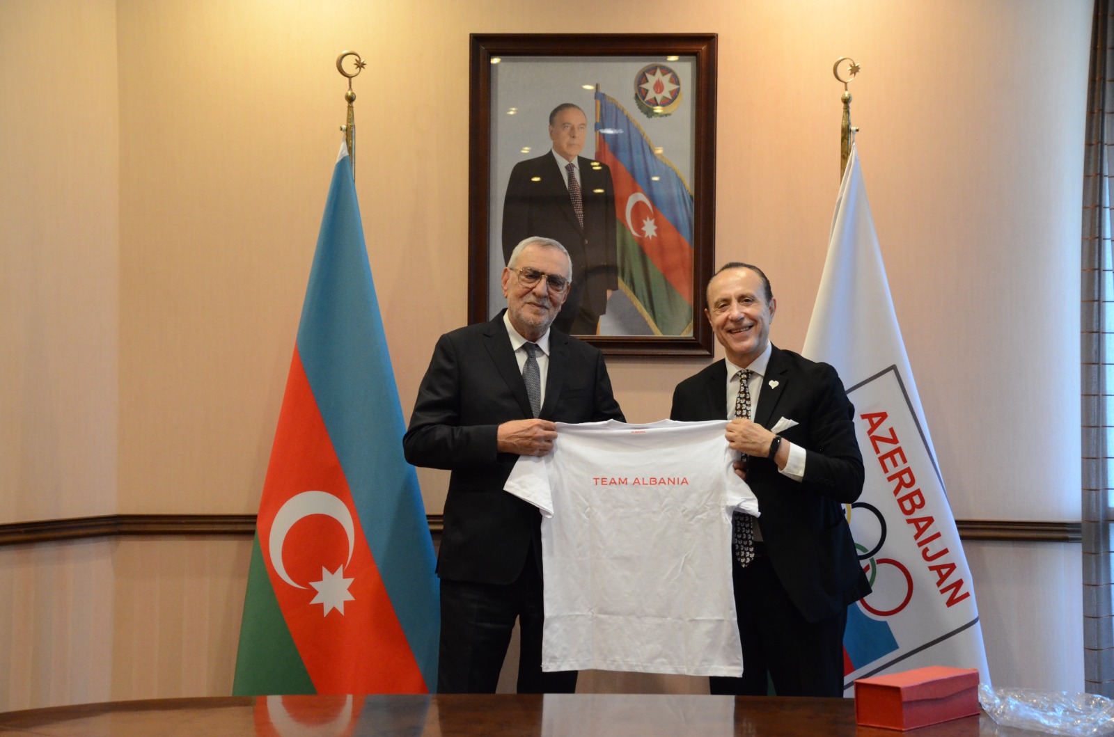 MOK-da Albaniyanın idman rəsmiləri ilə görüş olub