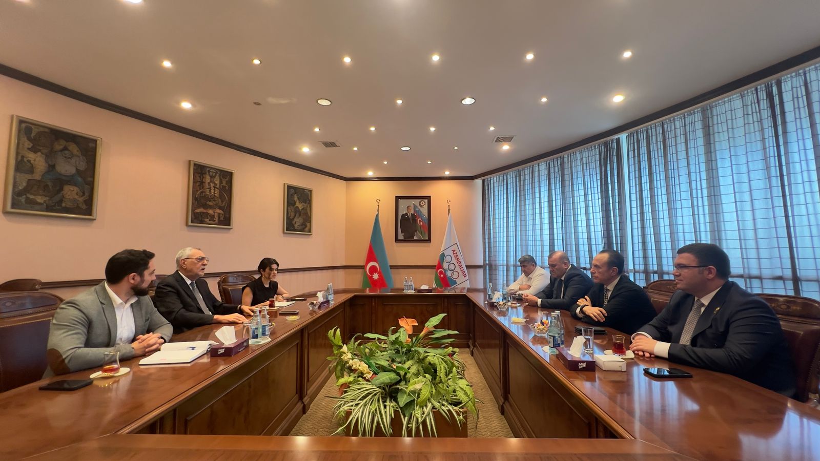 MOK-da Albaniyanın idman rəsmiləri ilə görüş olub