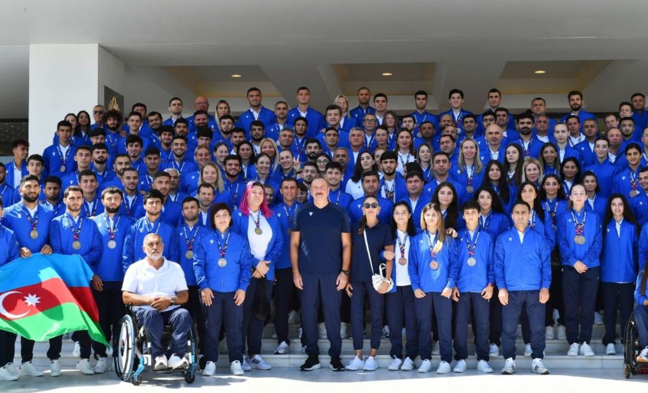 Mehriban Əliyeva - Müasir Azərbaycan qadınının parlaq və qürurverici siması