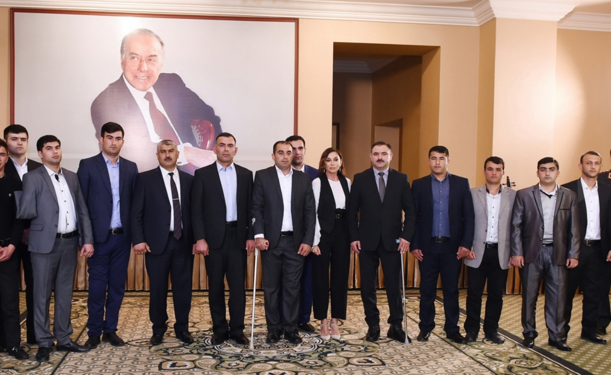 Mehriban Əliyeva - Müasir Azərbaycan qadınının parlaq və qürurverici siması