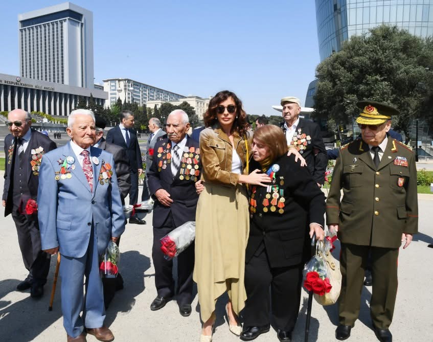 Mehriban Əliyeva - Müasir Azərbaycan qadınının parlaq və qürurverici siması