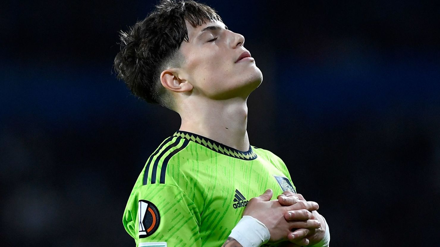 Argentinalı futbolçu «zadəganlar»dan xəbər gözləyir
