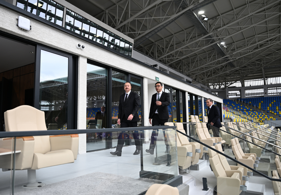 Prezident İlham Əliyev Gəncə şəhər stadionunun açılışında iştirak edib