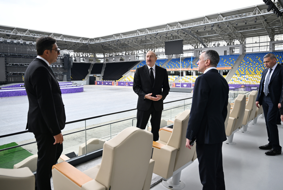 Prezident İlham Əliyev Gəncə şəhər stadionunun açılışında iştirak edib