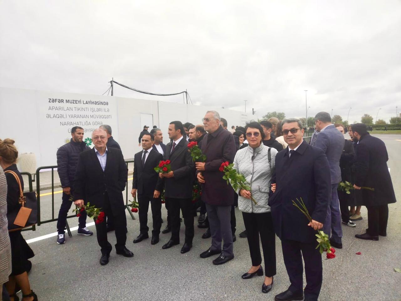 Milli Olimpiya Komitəsinin kollektivi Zəfər parkını ziyarət edib&nbsp;