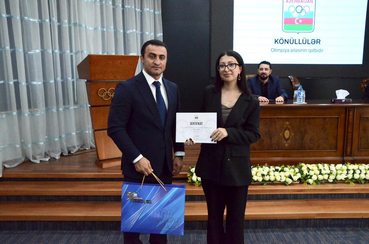 MOK-da idman könüllüləri ilə görüş olub