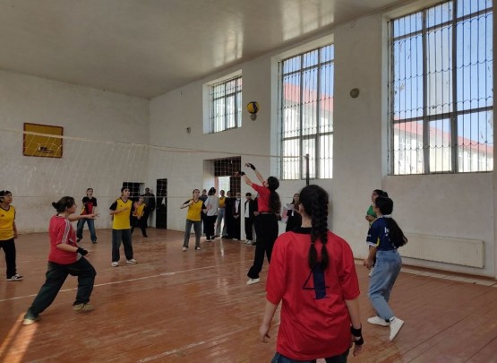 Yeniyetmə qızlar arasında voleybol turniri keçirilib