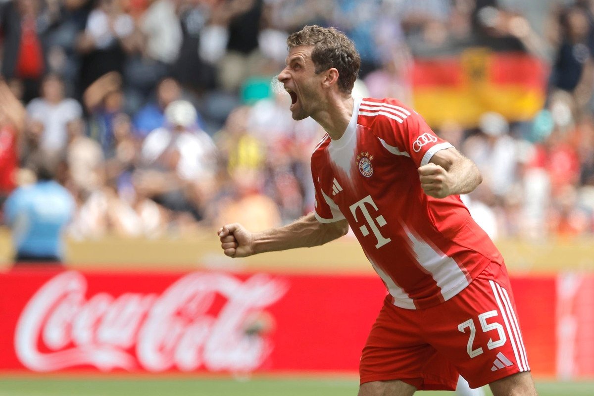 Müller komanda yoldaşlarını bezdirmişdi