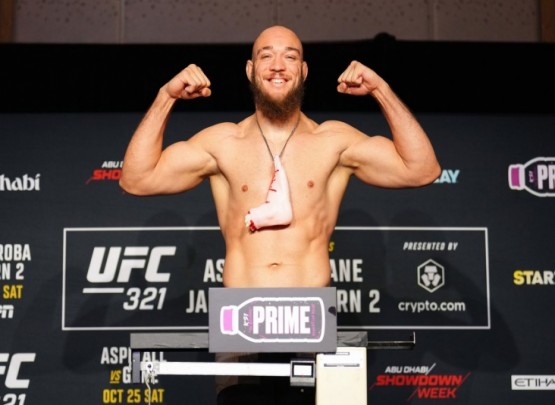 &ldquo;Gecənin ən yaxşı döyüşü&rdquo;ndə kim nə qədər qazanıb?