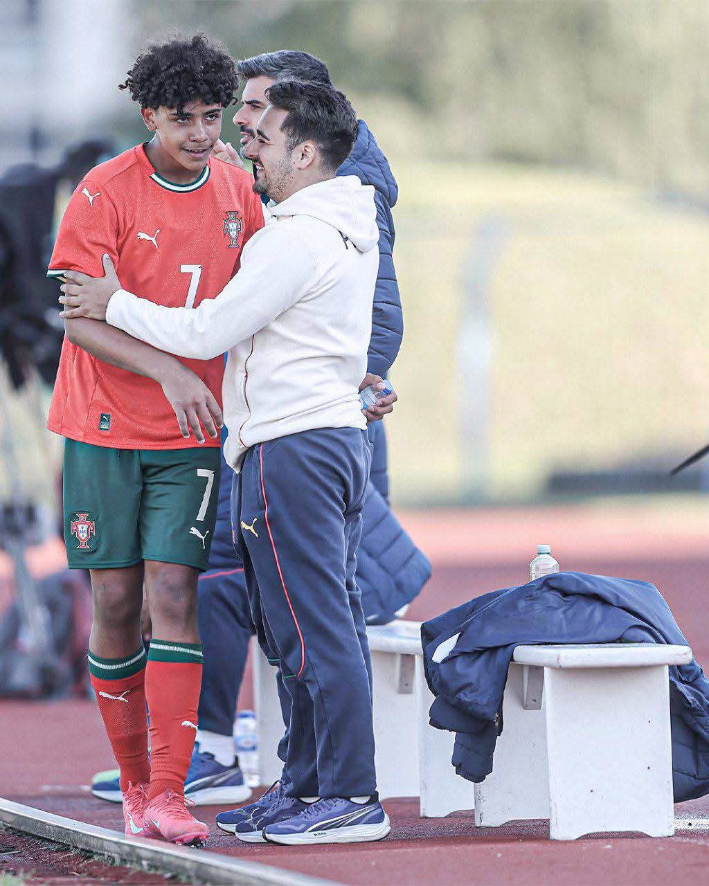 Ronaldonun oğlu U-16 millisində debüt etdi 