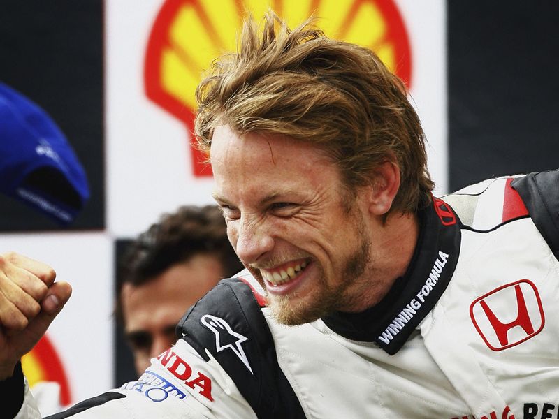 Dünya çempionu böyük idmanla vidalaşır