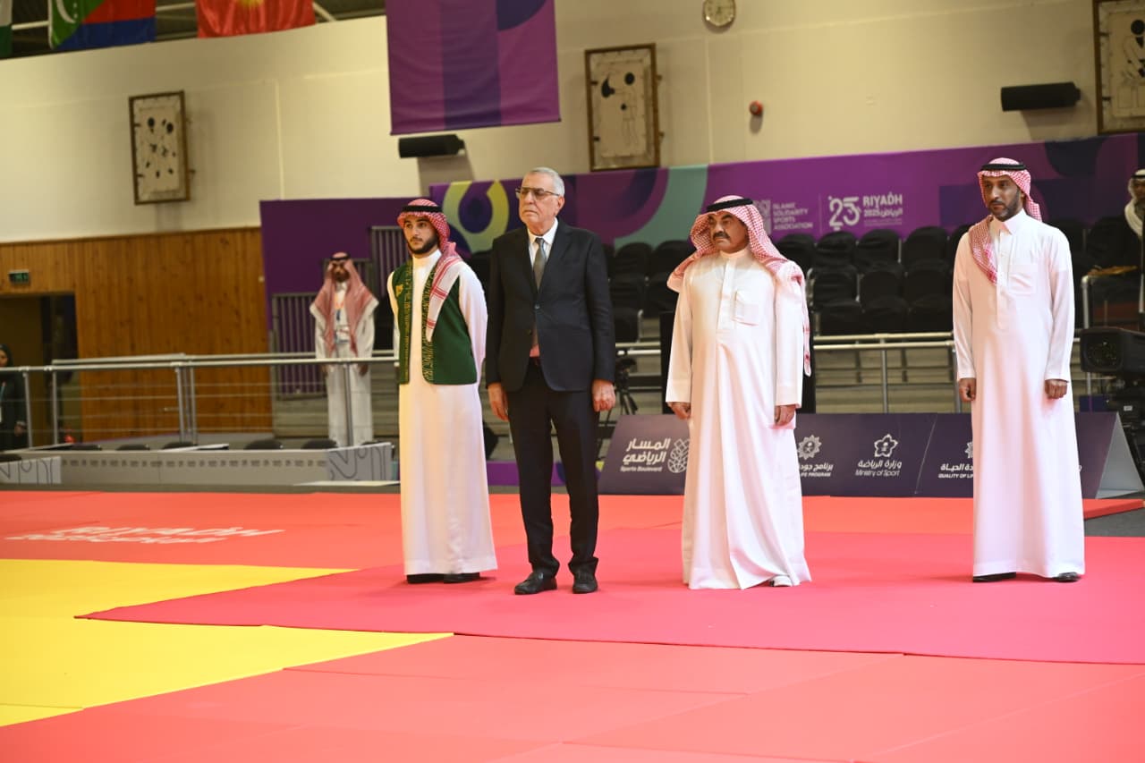 Çingiz Hüseynzadə mükafatlandırma mərasimində iştirak edib