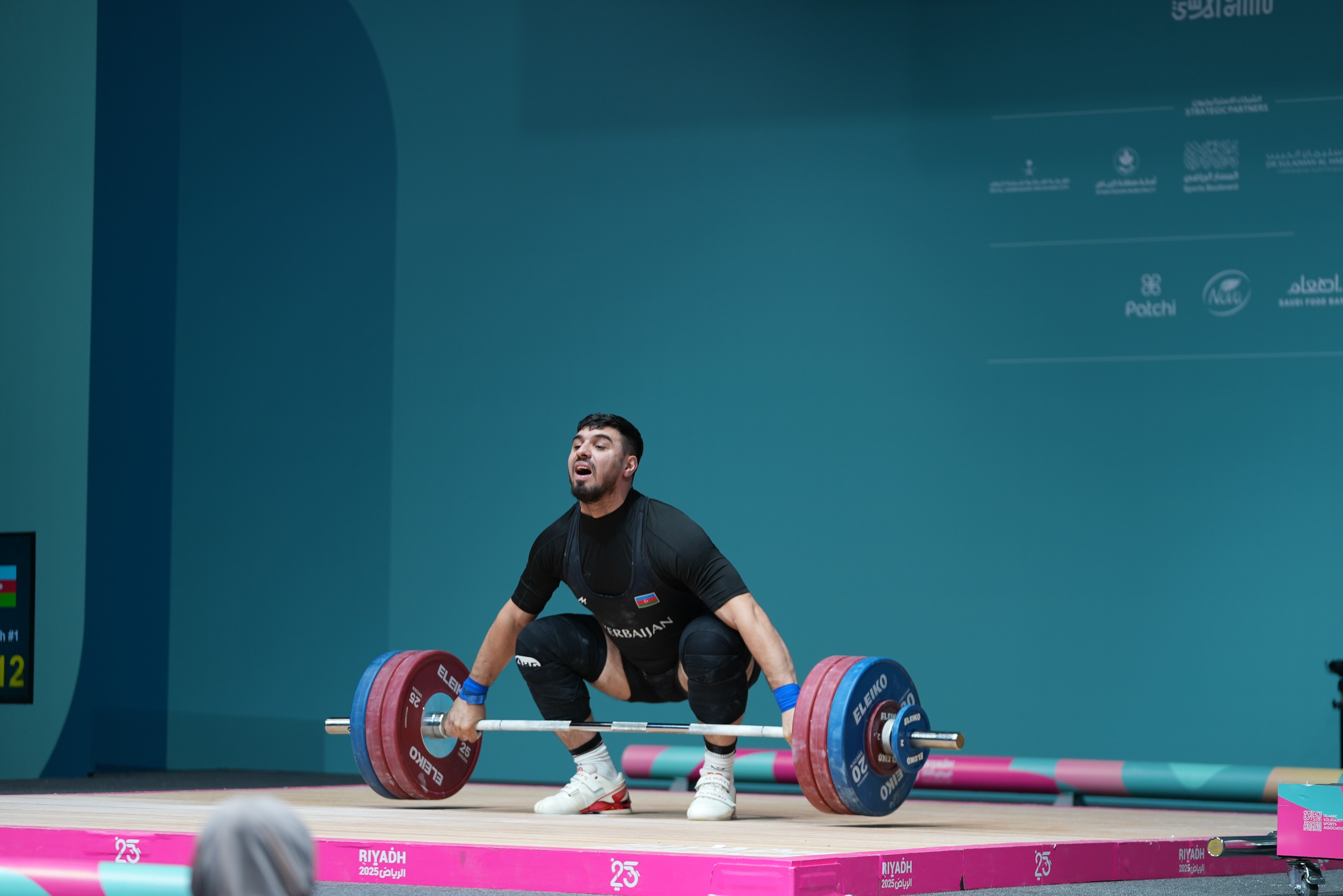 Ağırlıqqaldıranımız İslamiadada gümüş medal qazandı&nbsp;