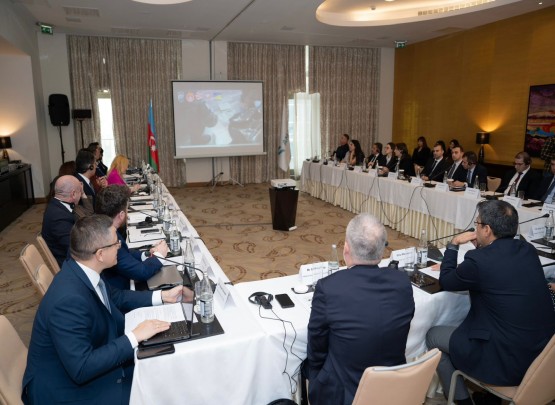 AMADA narkomanlığa qarşı mübarizəyə dair dövlət proqramı əsasında dəyirmi masa keçirib