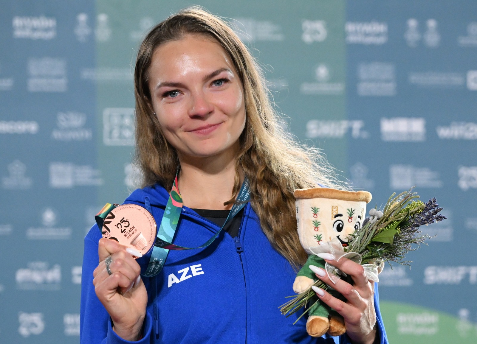 Atletimiz İslamiadada bürünc medal qazandı
