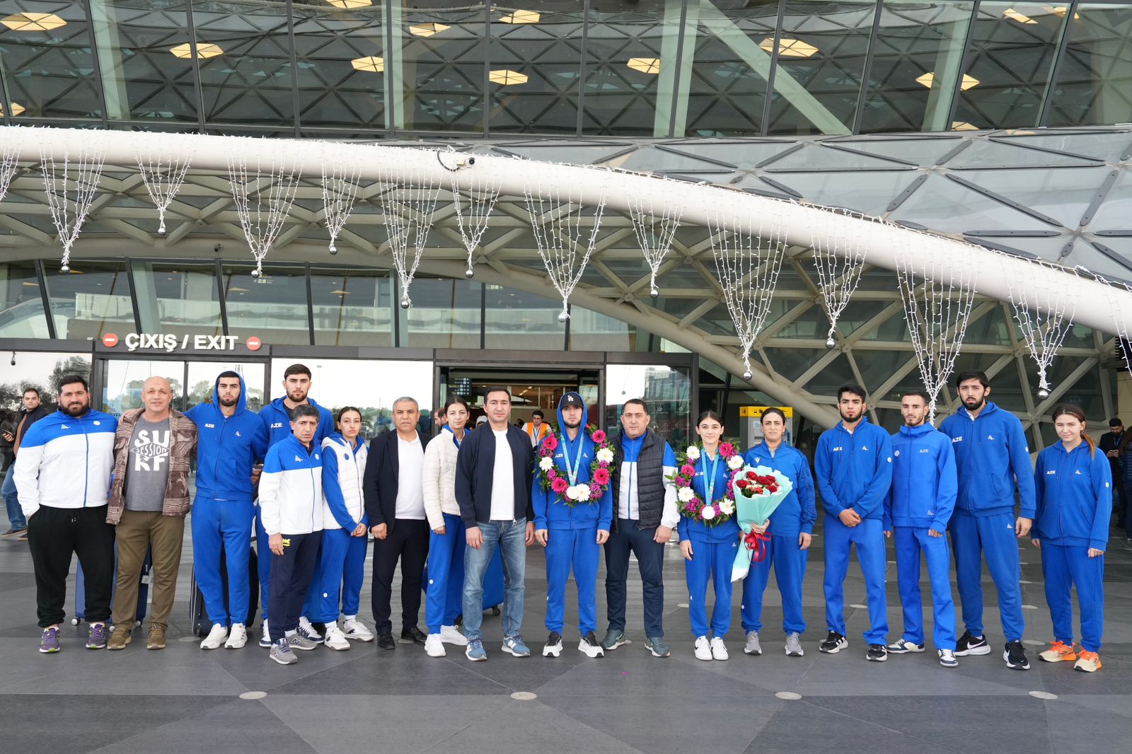 İslamiadada uğurla çıxış edən taekvondoçularımız Vətənə qayıdıblar