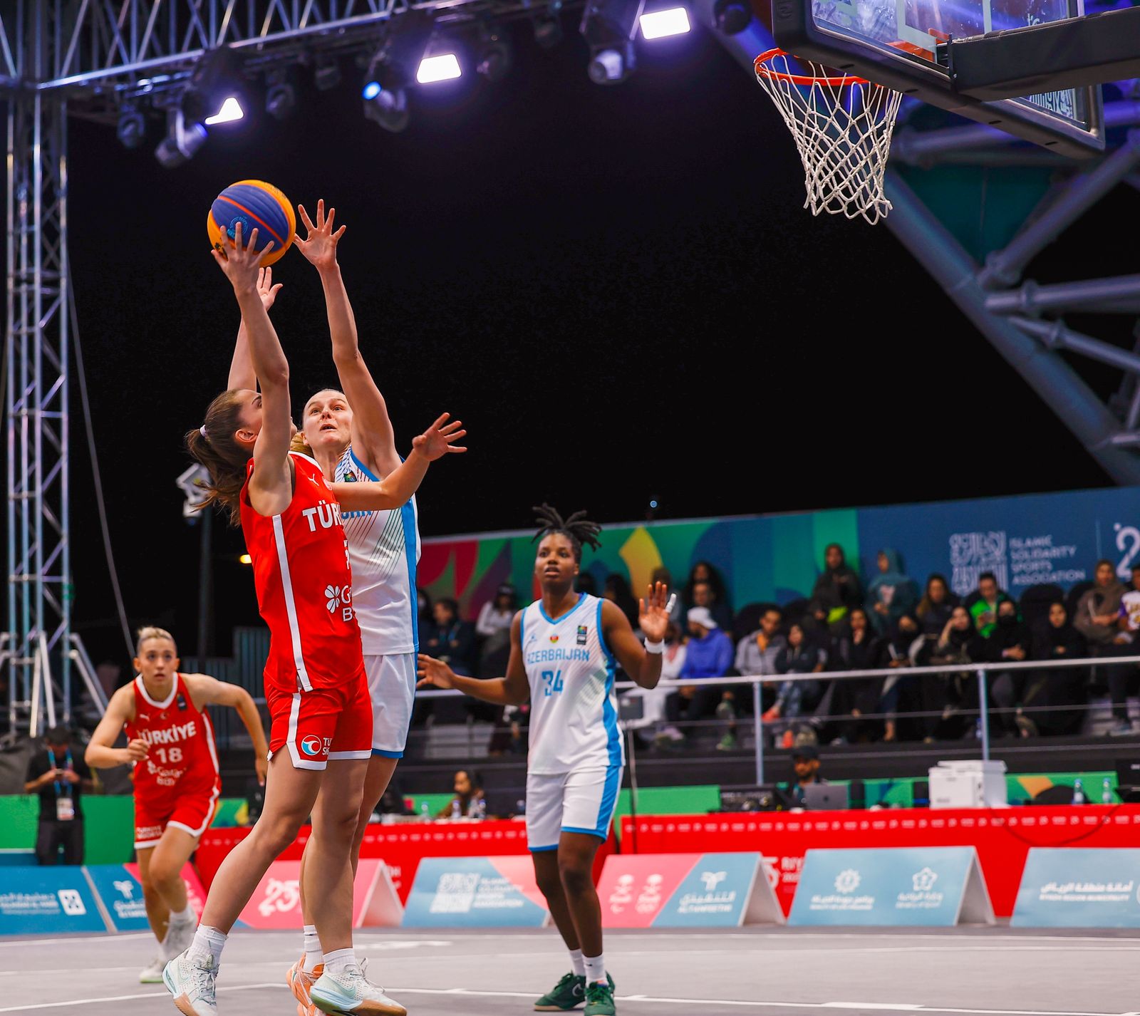 3x3 basketbol millimiz VI İslam Həmrəyliyi Oyunlarının qalibi oldu&nbsp;