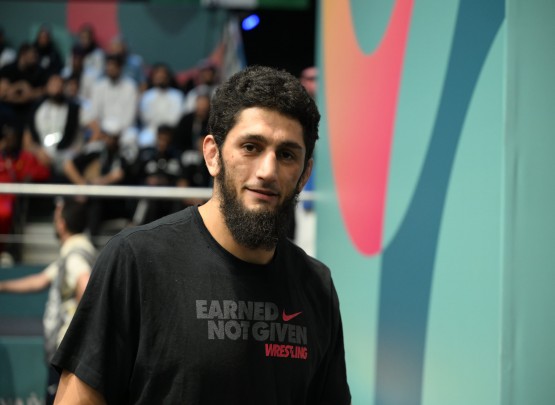 Daha bir idmançımız İslamiadada mükafatçılar sırasında yer aldı