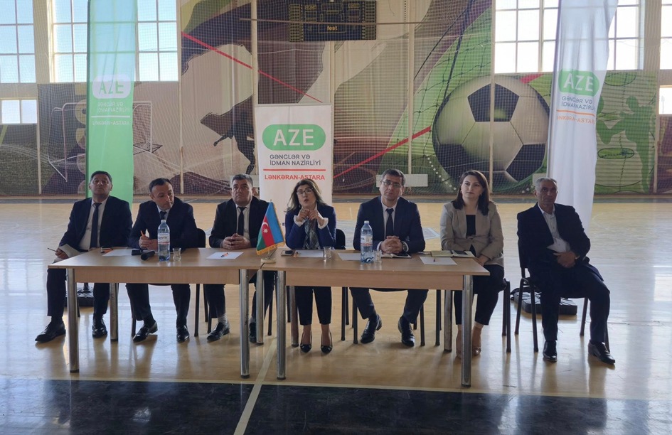 İdmanla məşğul olan uşaqların valideynləri ilə görüş keçirilib