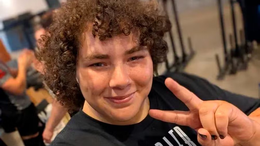 &quot;Dünyanın ən güclü qadını&quot; hamını aldadıb