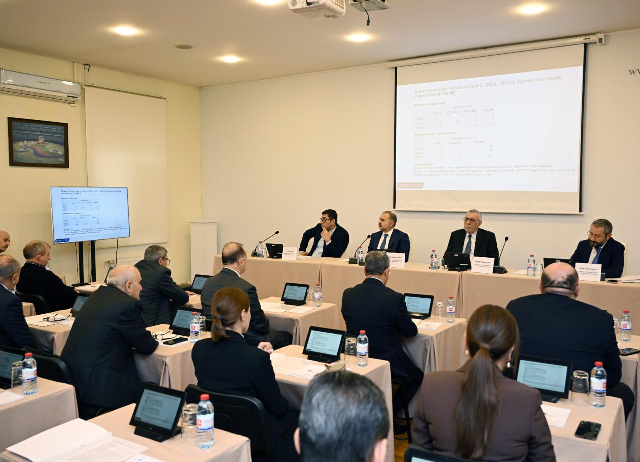 Balakişi Qasımov&nbsp;yenidən Azərbaycan Qılıncoynatma Federasiyasının prezidenti seçilib