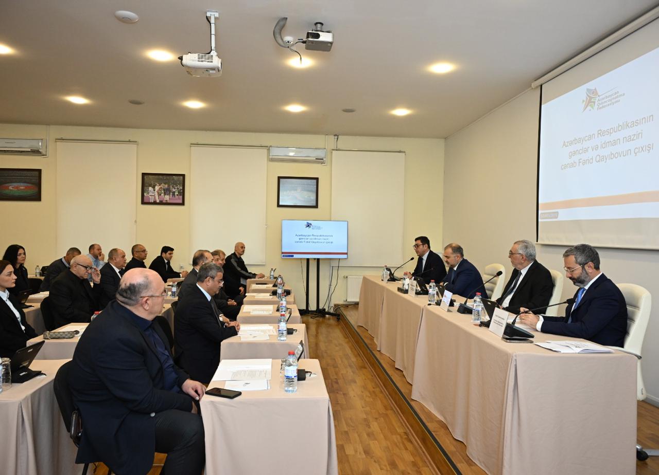 Balakişi Qasımov&nbsp;yenidən Azərbaycan Qılıncoynatma Federasiyasının prezidenti seçilib