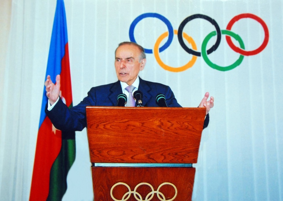 12 dekabr&nbsp;Ümummilli Lider Heydər Əliyevin anım günüdür