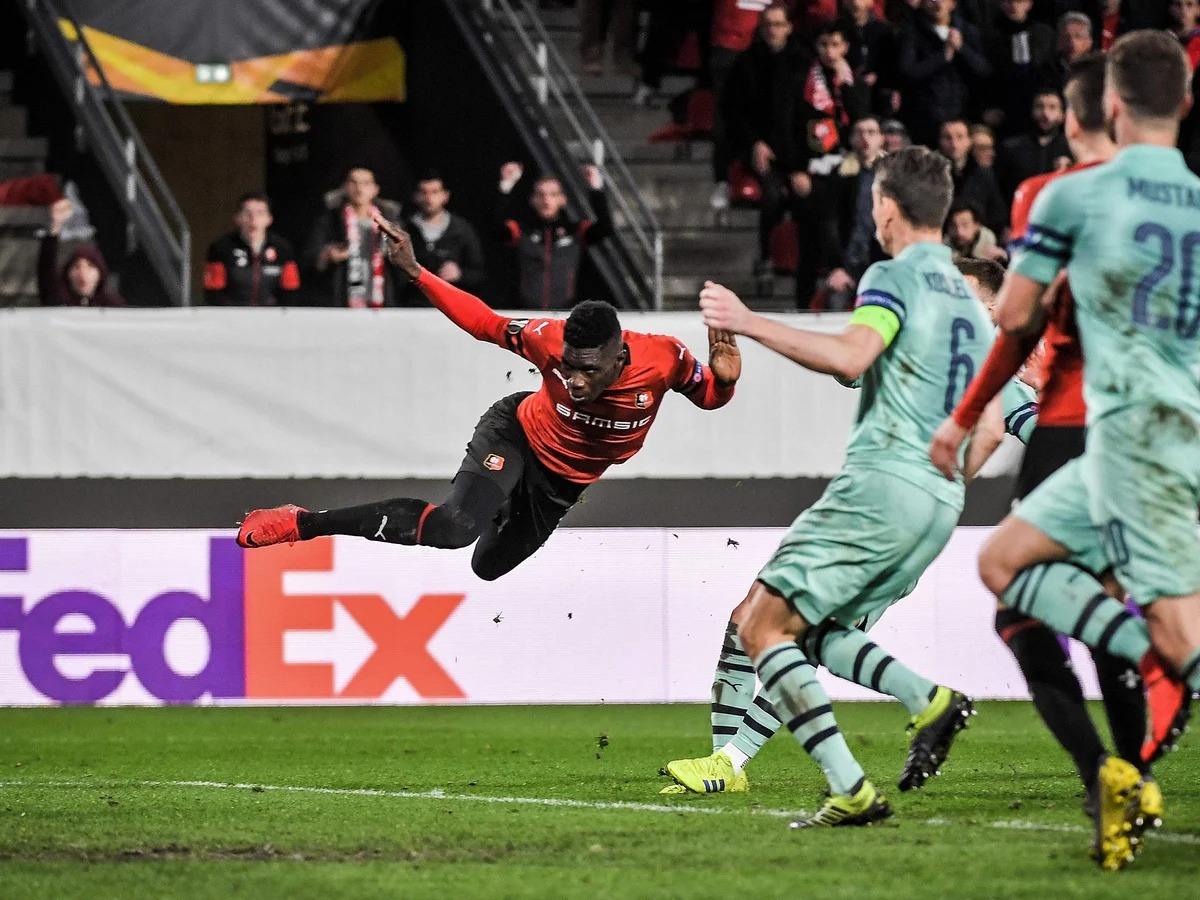 &quot;Renn&quot;dən inamlı qələbə