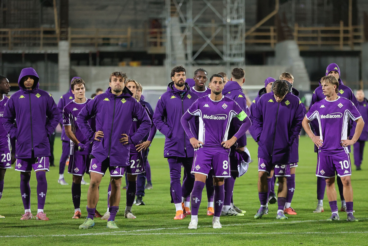 "Bənövşəyilər"in batan gəmisini kim xilas edəcək?