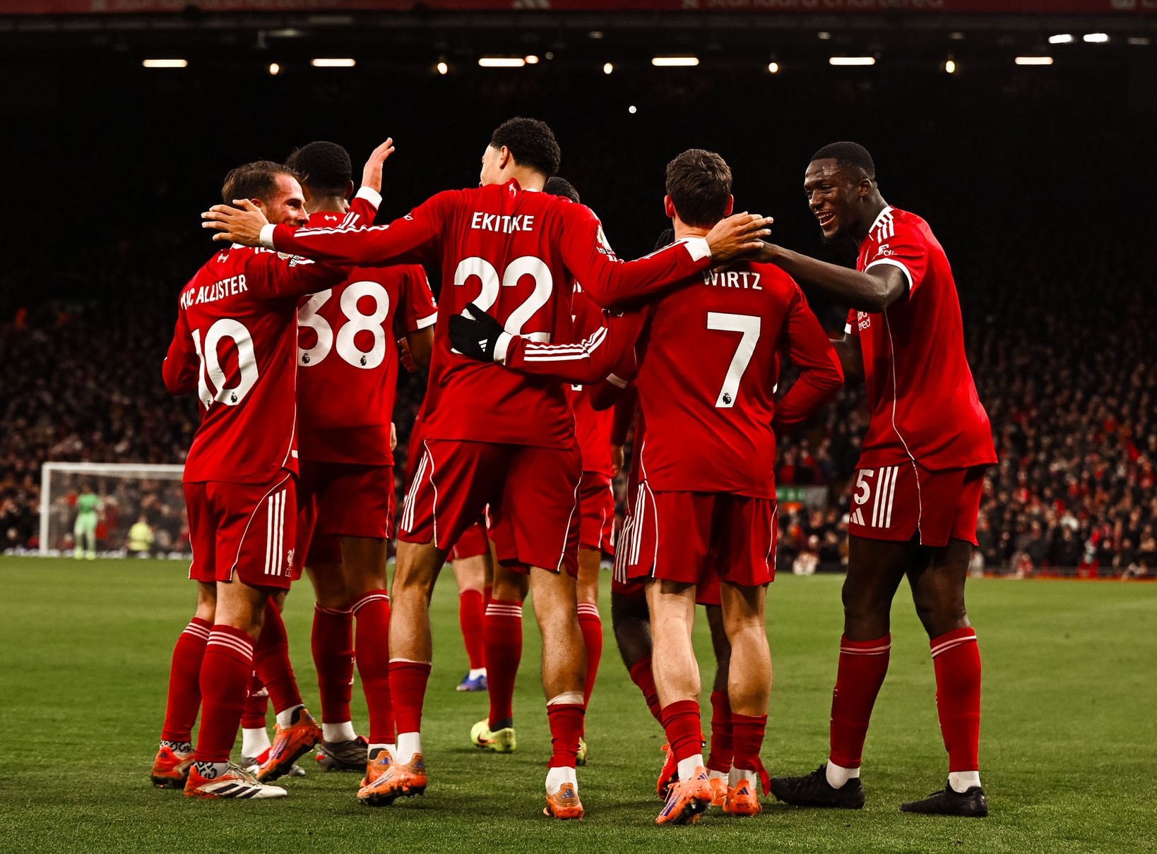 "Liverpul" da ili qələbə ilə başa vurdu