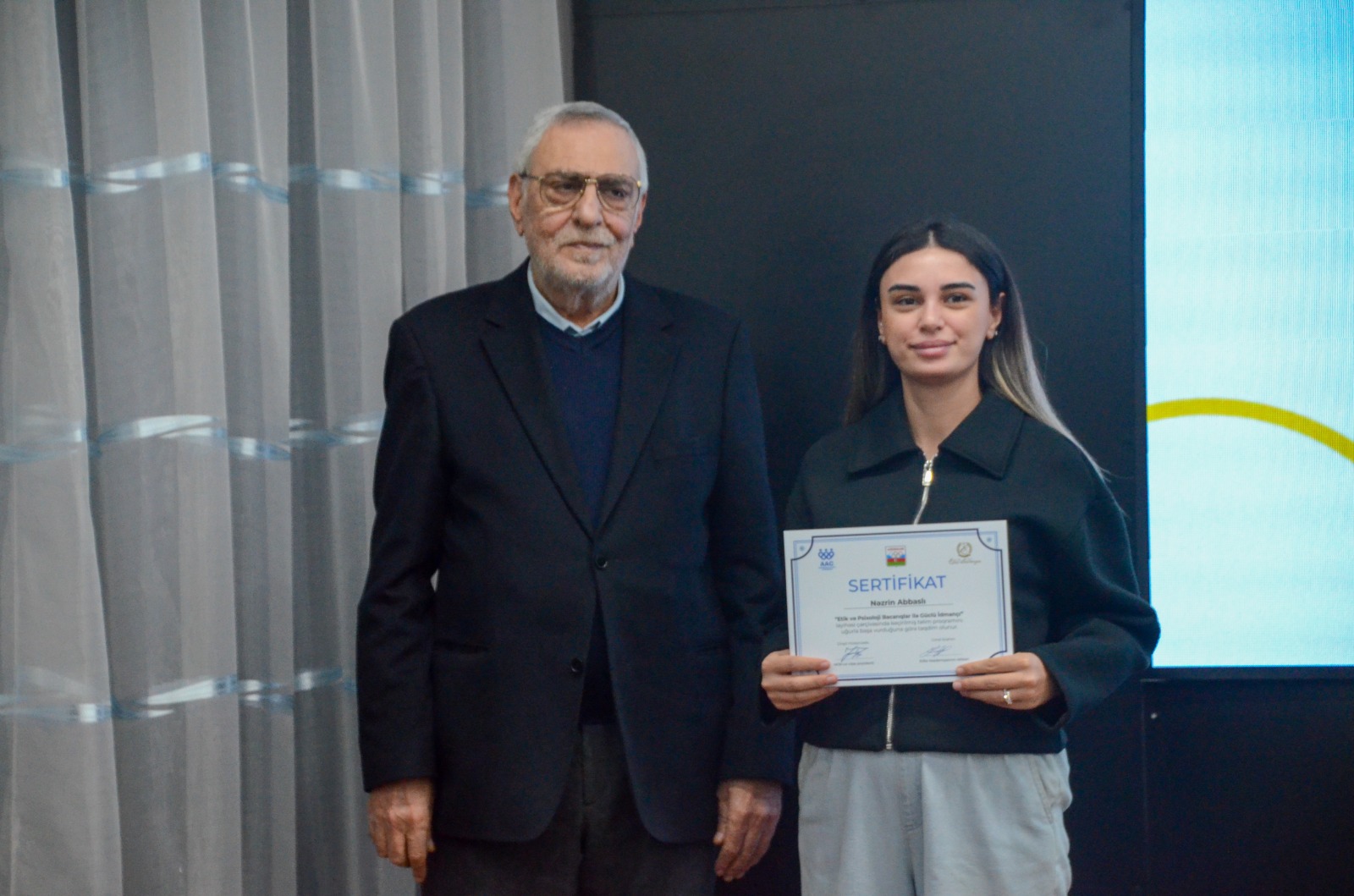 MOK-da &ldquo;Etik və psixoloji bacarıqlara güclü idmançı&rdquo; layihəsinin təltifetmə mərasimi keçirilib