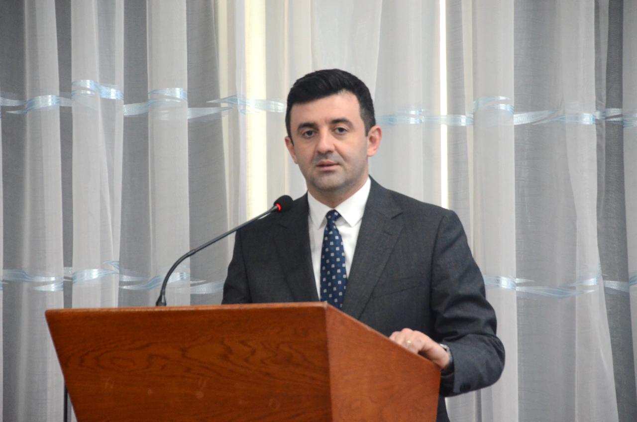 İdman sahəsində uğur qazanan məktəblilər Milli Olimpiya Komitəsində təltif olundu