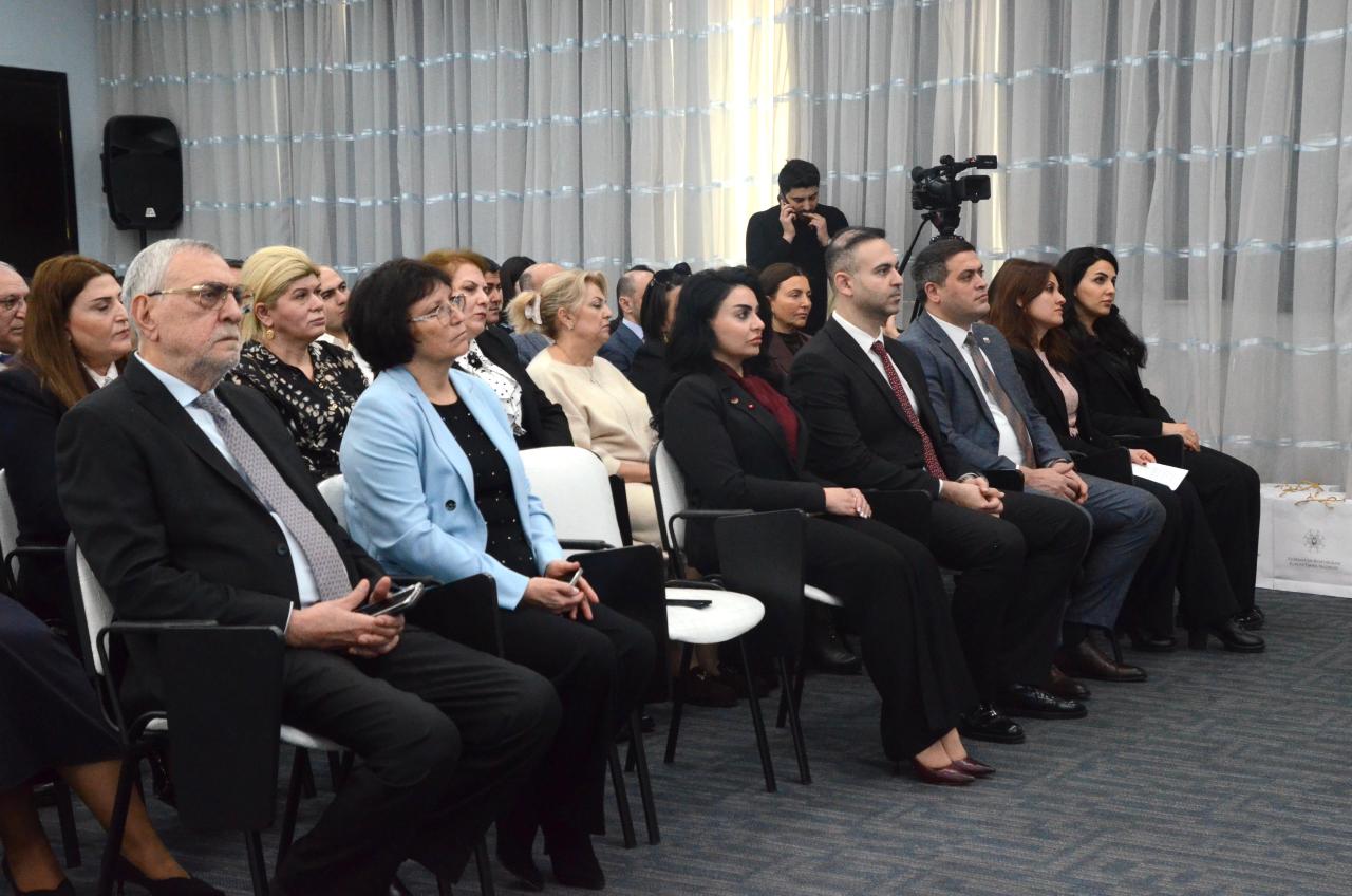 İdman sahəsində uğur qazanan məktəblilər Milli Olimpiya Komitəsində təltif olundu