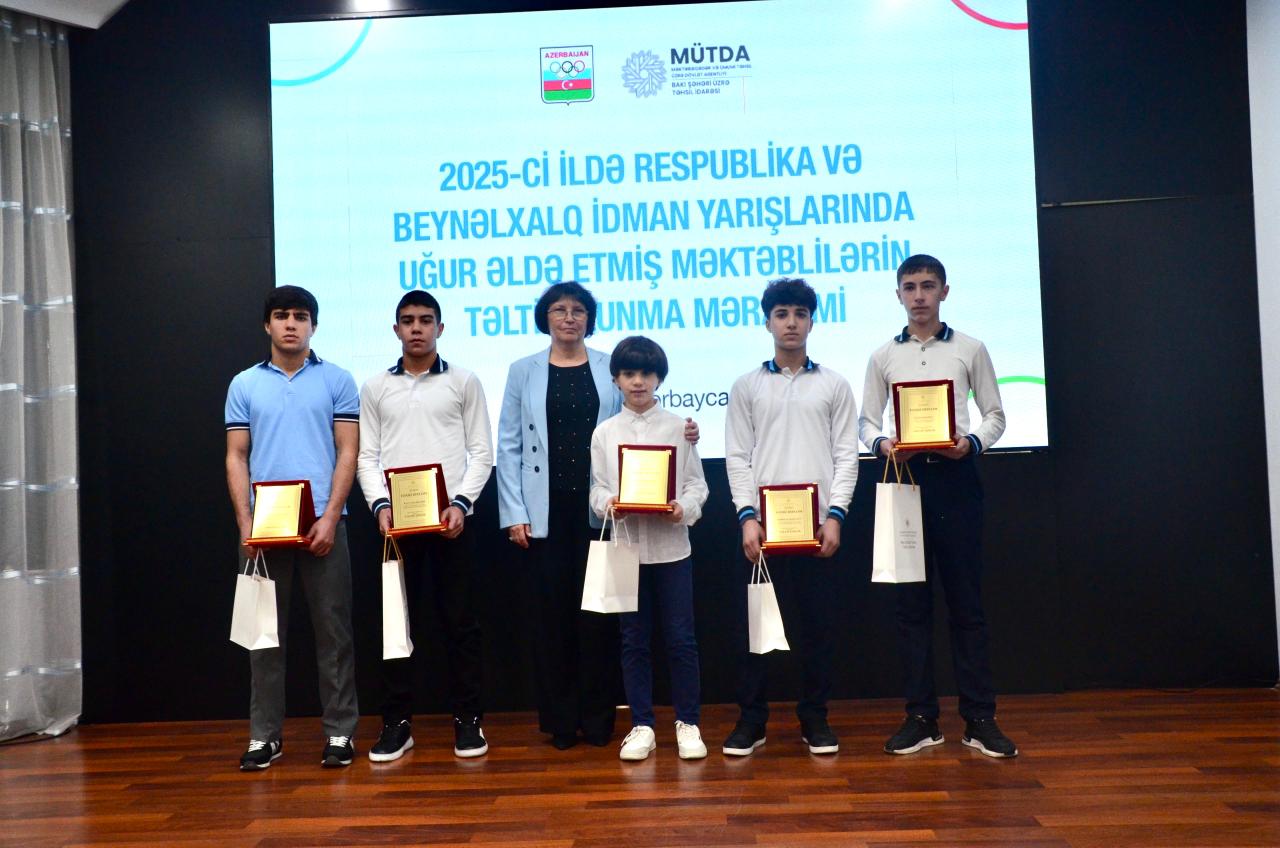 İdman sahəsində uğur qazanan məktəblilər Milli Olimpiya Komitəsində təltif olundu