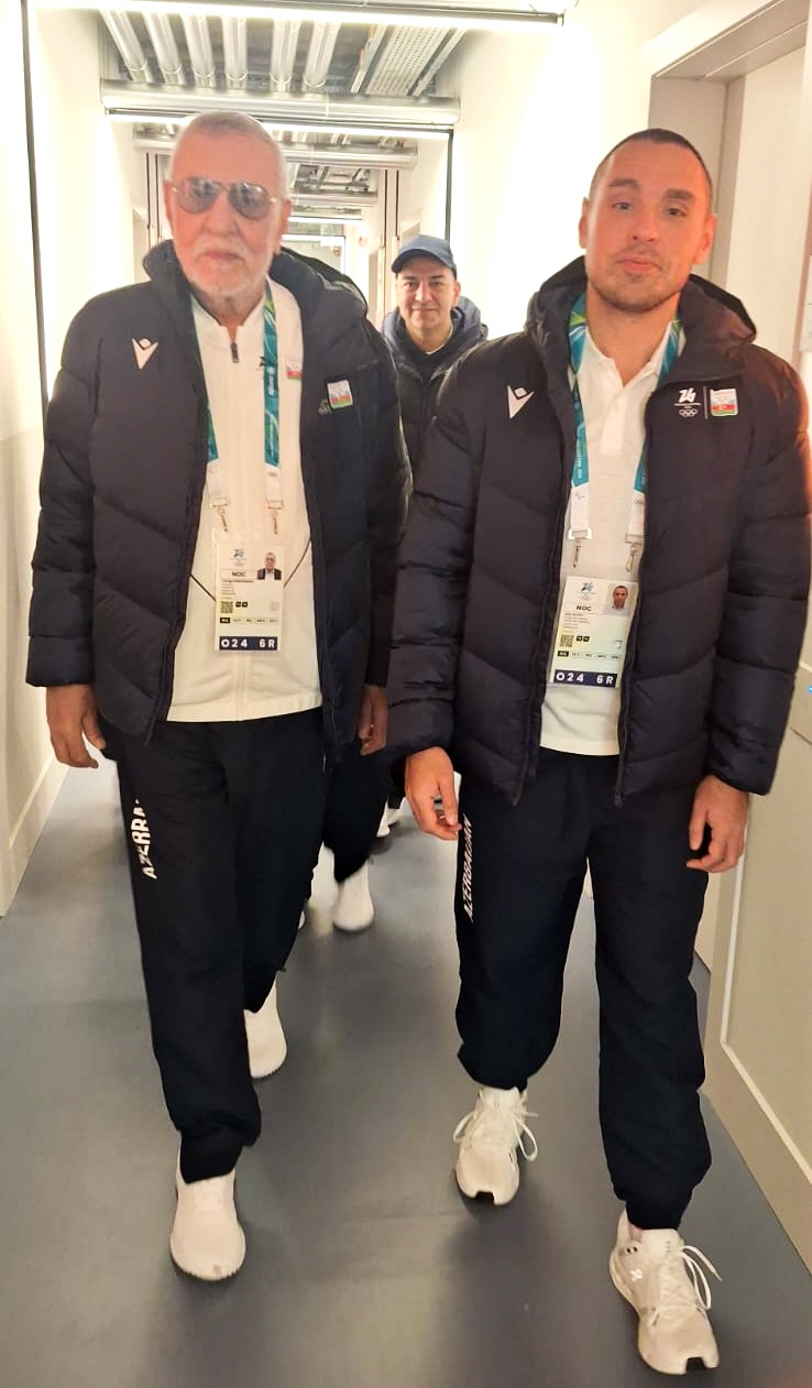 MOK RƏSMİLƏRİ MİLANDA ATLETLƏR KƏNDİNDƏ OLUBLAR