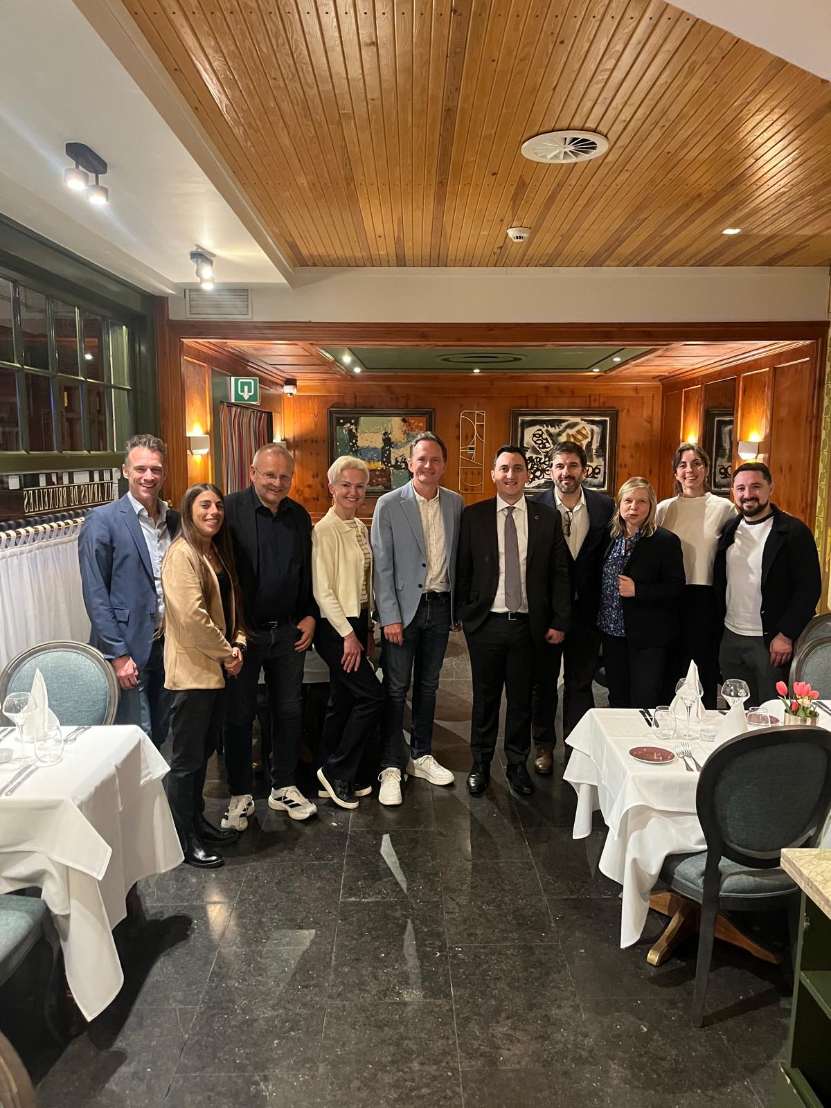 AOK-un Avropa İttifaqı və Beynəlxalq Əlaqələr Komissiyasının iclası keçirilib