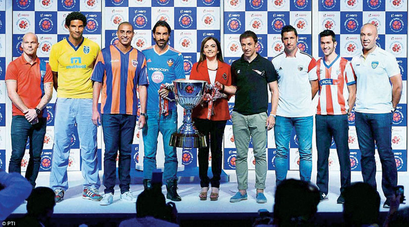 Futbol ulduzları Hindistanda