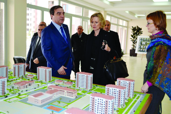 Almaniyanın ölkəmizdəki səfiri Mingəçevirdə birinci Avropa Oyunlarına hazırlıq işləri ilə tanış olub