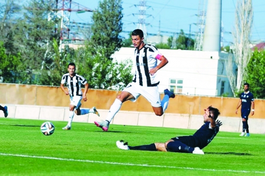 Turnir cədvəlində liderlər dəyişmədi