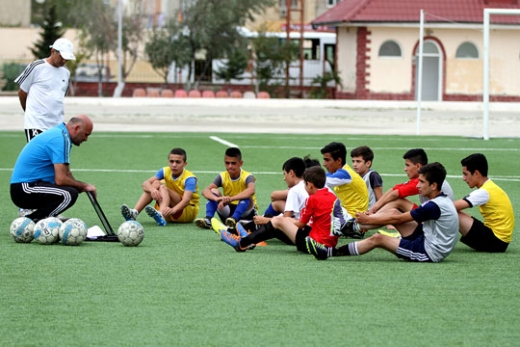 “Neftçi İdman Klubu” istedadlı futbolçular sorağındadır