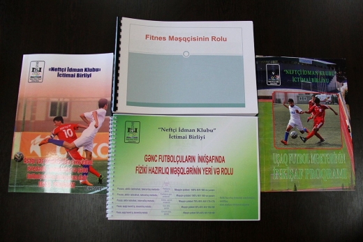 Futbol məşqçilərinə vəsaitlər təqdim olundu