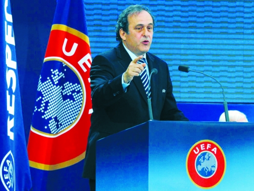 Mişel Platini Yozef Blatterin işinə görə FİFA prezidenti seçkilərində namizədliyini geri götürmək niyyətində deyil