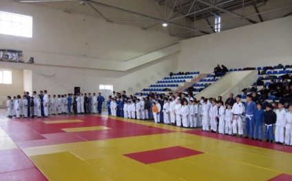 57 idman yarışı və 583 medal