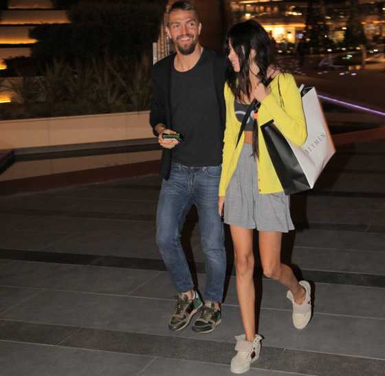 Məşhur futbolçunun ailəsində qalmaqal