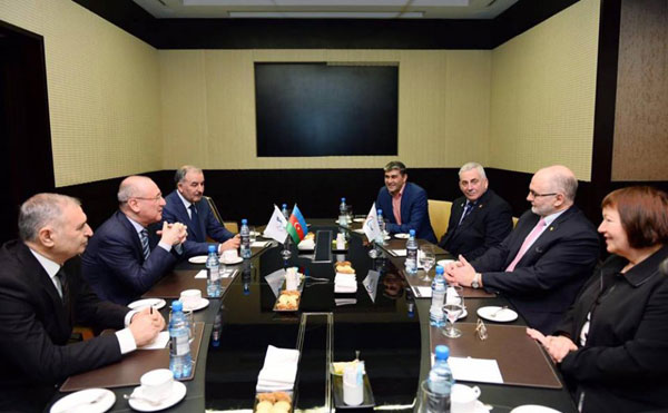 Beynəlxalq Paralimpiya Komitəsinin prezidenti Bakıya gəlib
