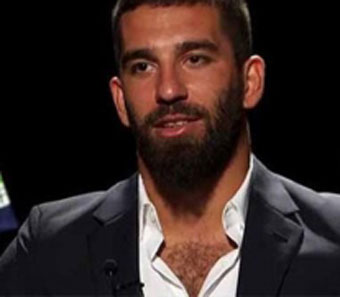 Arda Turan restoran şəbəkəsi açmağı planlaşdırır