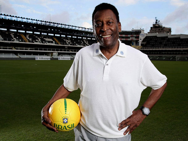 Pele "Samsung" şirkətini məhkəməyə verib