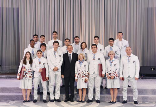 Azərbaycan Prezidenti İlham Əliyev XXXI Yay Olimpiya Oyunlarında iştirak etmiş idmançılarla görüşüb