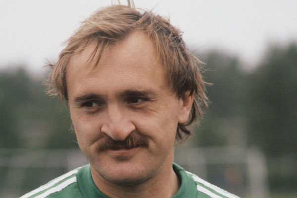 Məşhur qapıçı vəfat edib